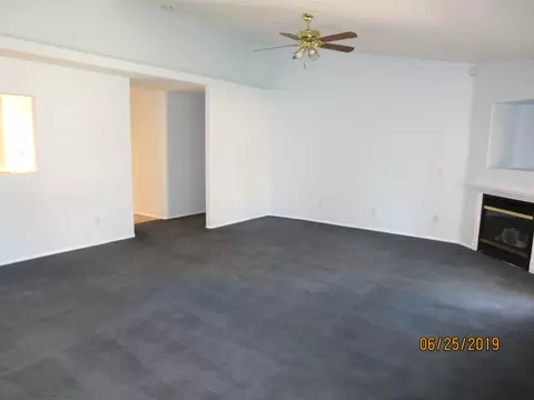 44822 Fenhold St, Lancaster, CA 93535 photo 7