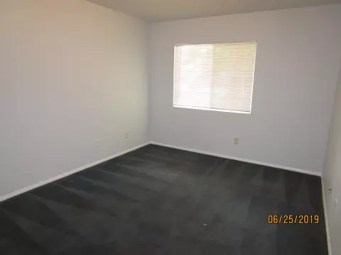 44822 Fenhold St, Lancaster, CA 93535 photo 10