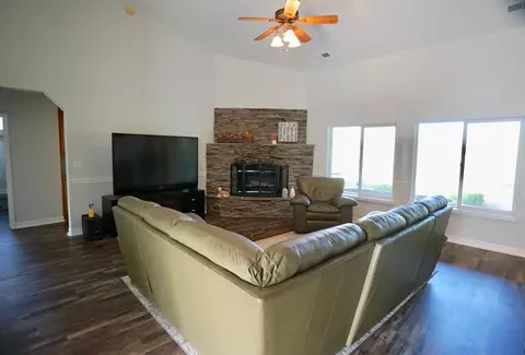 23640 Dart Dr, Tehachapi, CA 93561 photo 16
