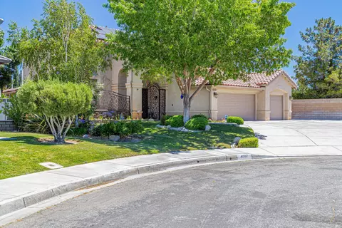 4007 Dee Dee Ct, Lancaster, CA 93536 photo 1