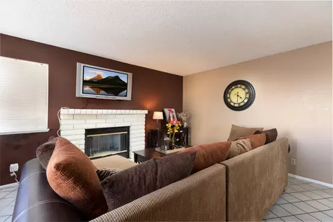 44660 Timothy Ct, Lancaster, CA 93535 photo 8