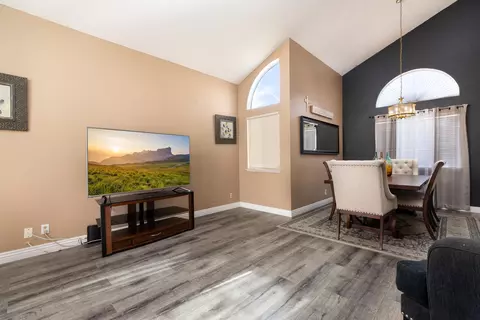 44660 Timothy Ct, Lancaster, CA 93535 photo 2