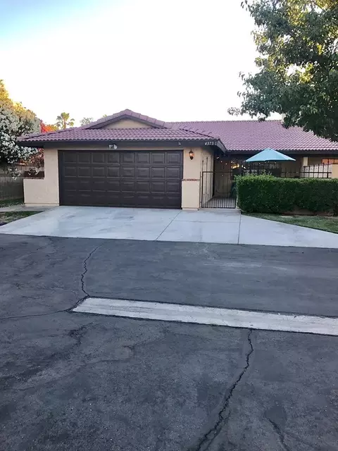 43731 Frieda Ct, Lancaster, CA 93535 photo 2
