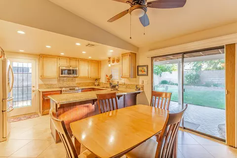 38137 42nd St E, Palmdale, CA 93552 photo 7