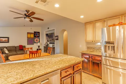 38137 42nd St E, Palmdale, CA 93552 photo 8