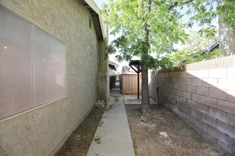 2134 Dallin St, Lancaster, CA 93536 photo 28