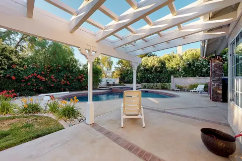 42185 Round Hill Dr, Lancaster, CA 93536 photo 27