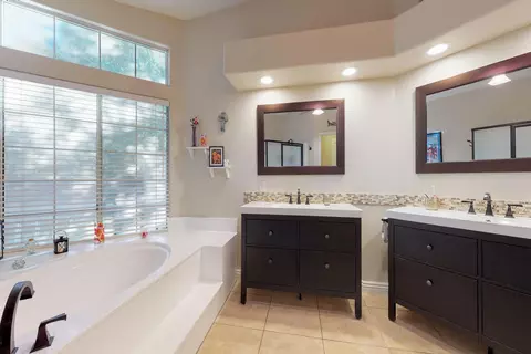 42185 Round Hill Dr, Lancaster, CA 93536 photo 18