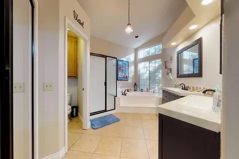 42185 Round Hill Dr, Lancaster, CA 93536 photo 17