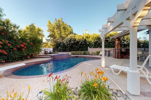 42185 Round Hill Dr, Lancaster, CA 93536 photo 28
