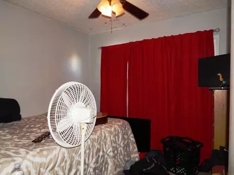 1421 Ivyton St W, Lancaster, CA 93534 photo 10