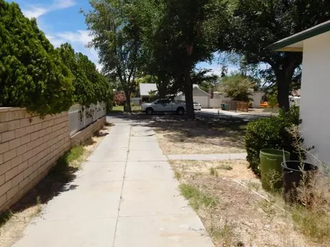 1421 Ivyton St W, Lancaster, CA 93534 photo 16