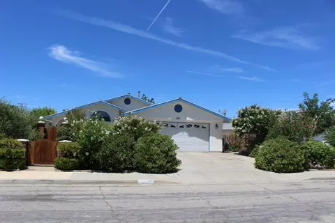 38157 13th St E, Palmdale, CA 93550 photo 3