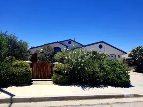 38157 13th St E, Palmdale, CA 93550 photo 2