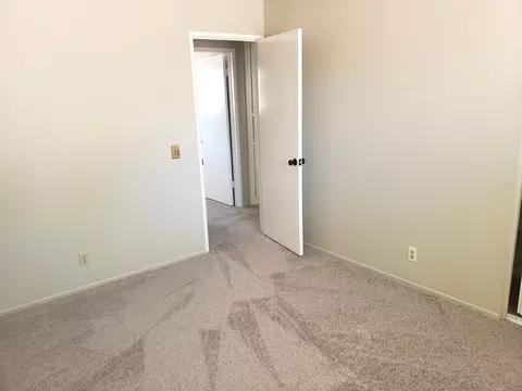 703 Oldfield St E, Lancaster, CA 93535 photo 9
