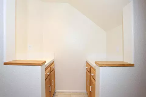 7357 Round Hill Dr, Lancaster, CA 93536 photo 5