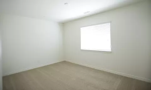 5822 Vahan Ct, Lancaster, CA 93536 photo 9