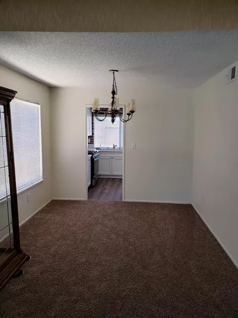 44027 Andale Ave, Lancaster, CA 93535 photo 8