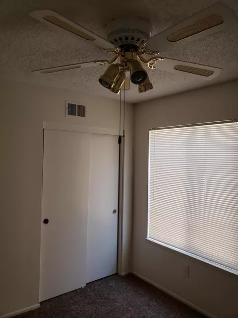 44027 Andale Ave, Lancaster, CA 93535 photo 20