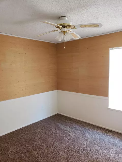 44027 Andale Ave, Lancaster, CA 93535 photo 15