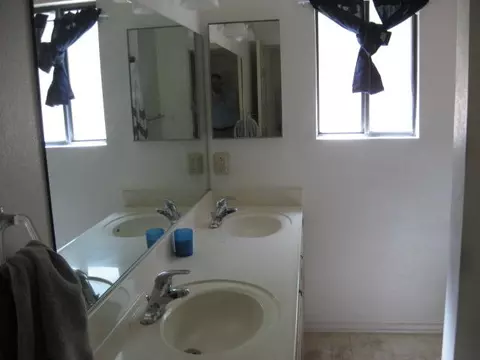 2558 Avenue J2 E, Lancaster, CA 93535 photo 6