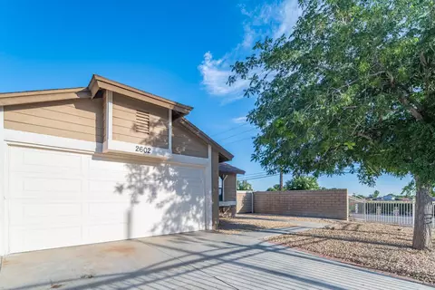 2602 Juniper Dr, Palmdale, CA 93550 photo 2
