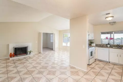 2602 Juniper Dr, Palmdale, CA 93550 photo 7