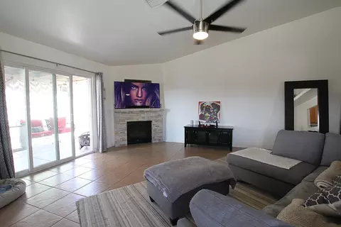 43603 27th St E, Lancaster, CA 93535 photo 3