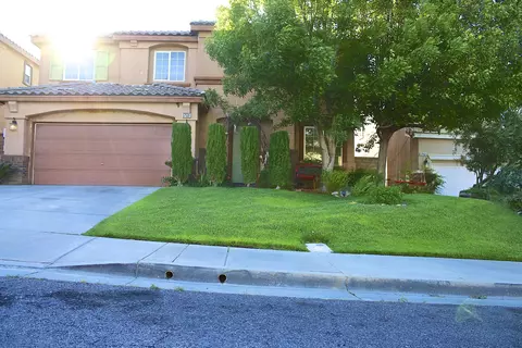 37501 Ruby Red Ln, Palmdale, CA 93551 photo 2