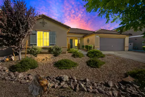 3122 Garnet Ln, Lancaster, CA 93535 photo 2