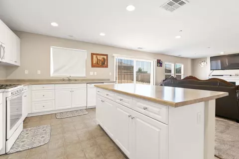 3122 Garnet Ln, Lancaster, CA 93535 photo 21