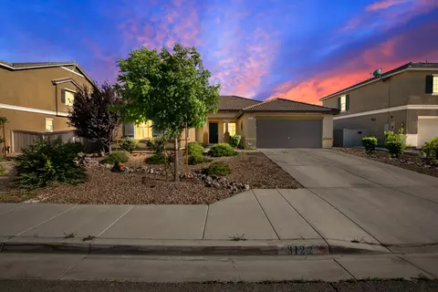 3122 Garnet Ln, Lancaster, CA 93535 photo 1