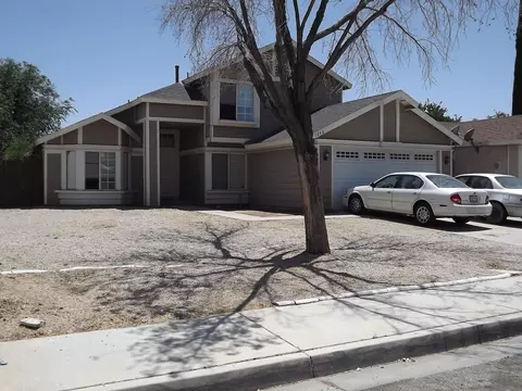 1246 Samra Ave, Lancaster, CA 93535 photo 2