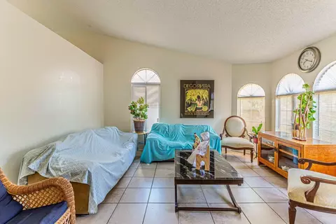 530 Ivyton St E, Lancaster, CA 93535 photo 7