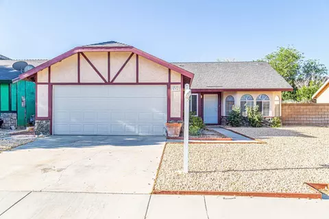 530 Ivyton St E, Lancaster, CA 93535 photo 1