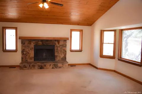 19404 Backes Ln, Tehachapi, CA 93561 photo 6