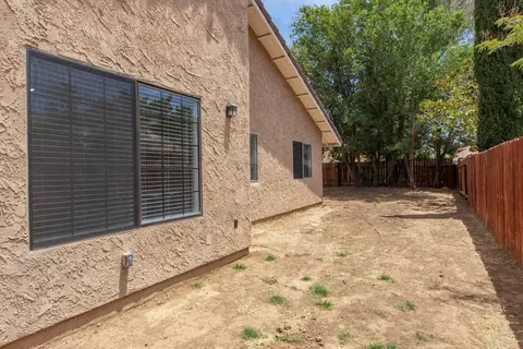 42946 39th St W, Lancaster, CA 93536 photo 23