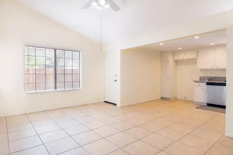 42946 39th St W, Lancaster, CA 93536 photo 11