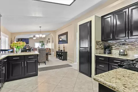 2121 Avenue I E #20, Lancaster, CA 93535 photo 3