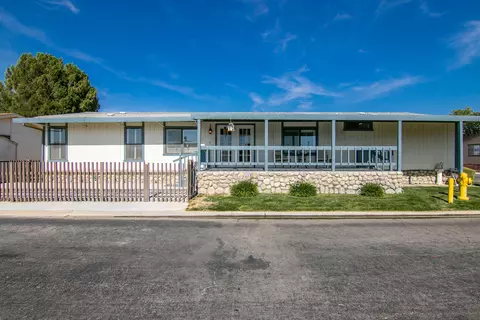 2121 Avenue I E #20, Lancaster, CA 93535 photo 1