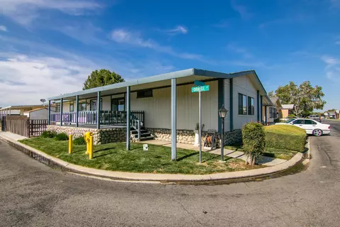 2121 Avenue I E #20, Lancaster, CA 93535 photo 2
