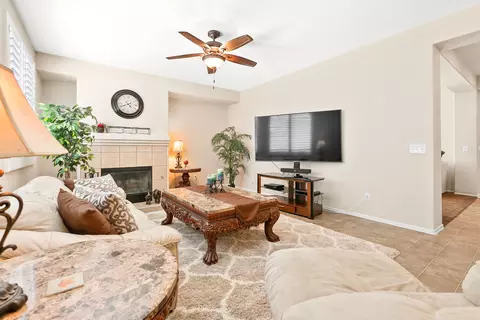 2710 Norberry St E, Lancaster, CA 93535 photo 4