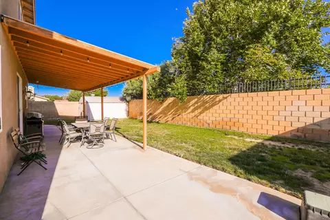 2710 Norberry St E, Lancaster, CA 93535 photo 33