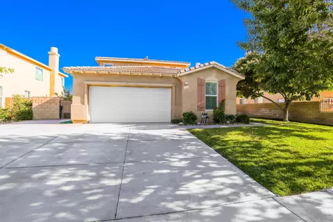2710 Norberry St E, Lancaster, CA 93535 photo 2