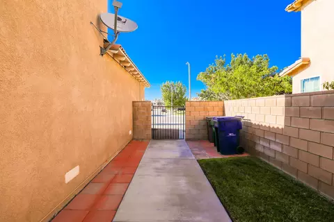 2710 Norberry St E, Lancaster, CA 93535 photo 27