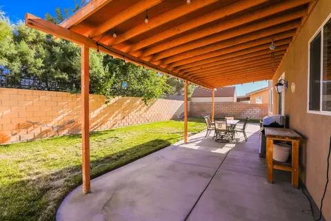2710 Norberry St E, Lancaster, CA 93535 photo 30