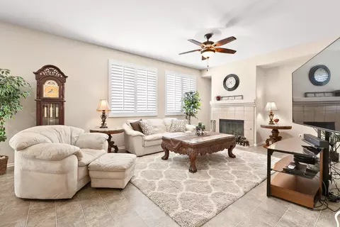 2710 Norberry St E, Lancaster, CA 93535 photo 3