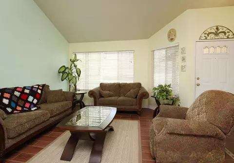 43635 Tranquility Ct, Lancaster, CA 93535 photo 3