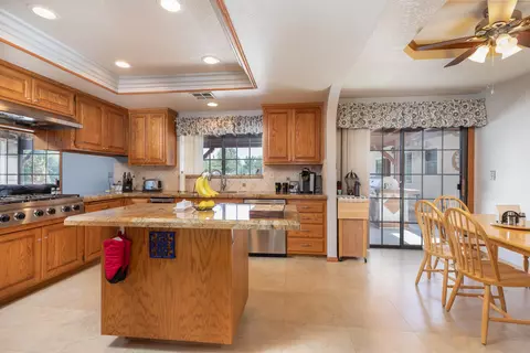 3718 Avenue J8 E, Lancaster, CA 93535 photo 15