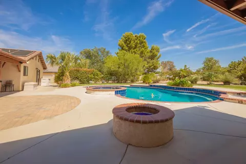 3718 Avenue J8 E, Lancaster, CA 93535 photo 8